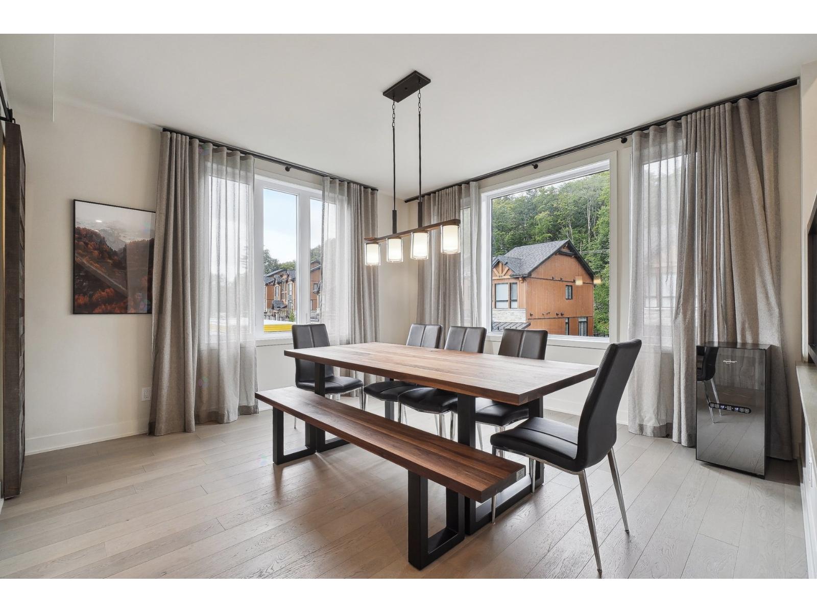 1035 Allée Du Géant Property Photo 13