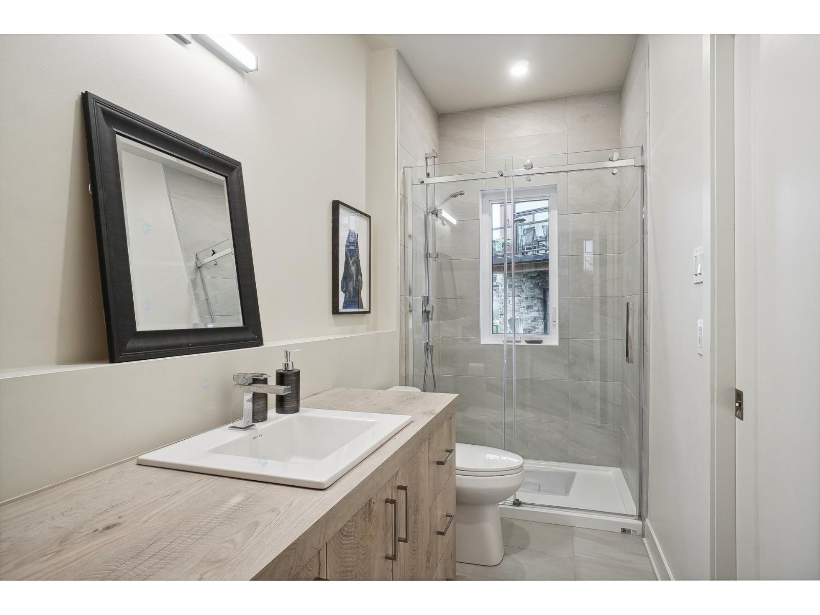 1035 Allée Du Géant Property Photo 24