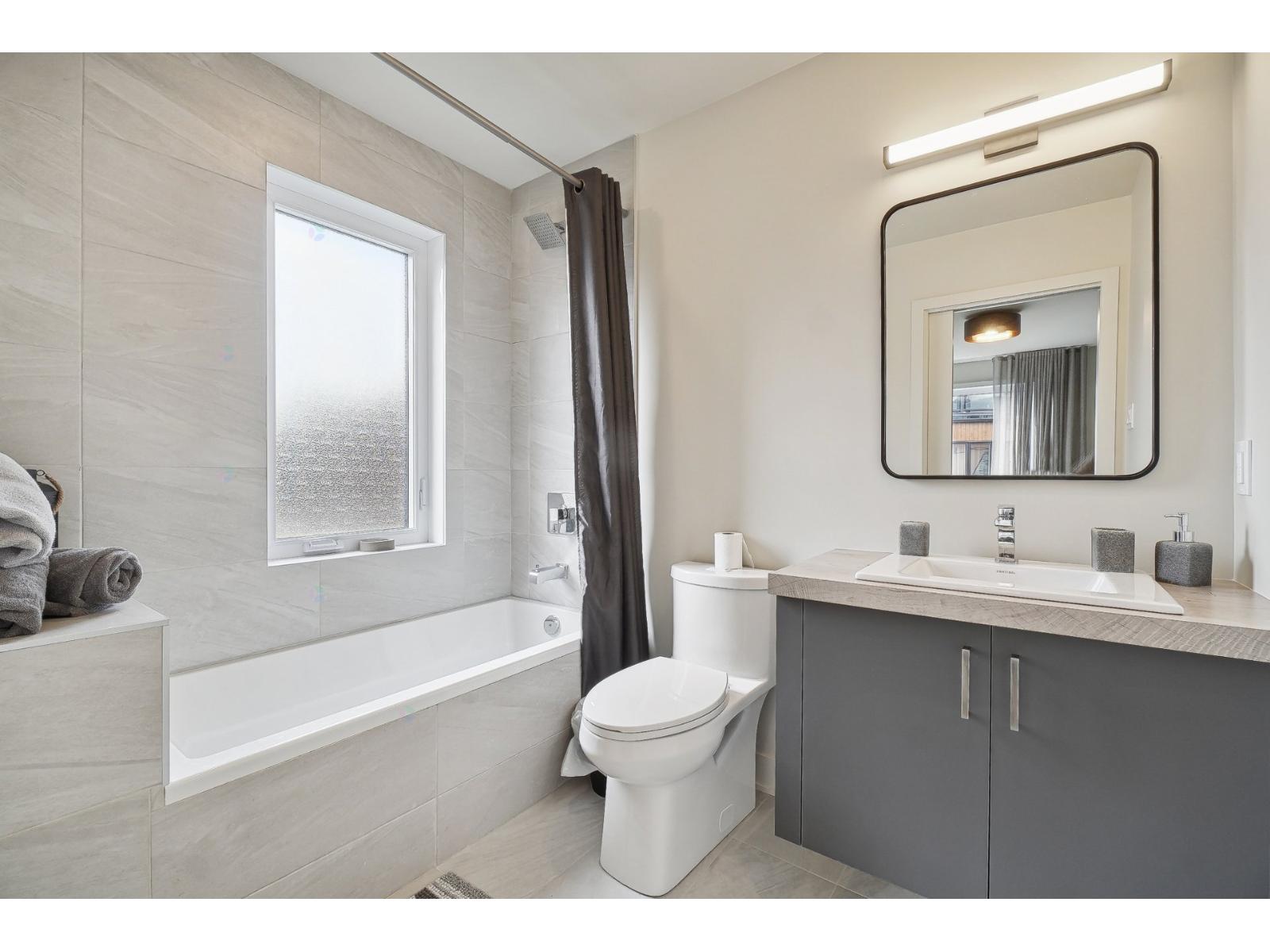 1035 Allée Du Géant Property Photo 25