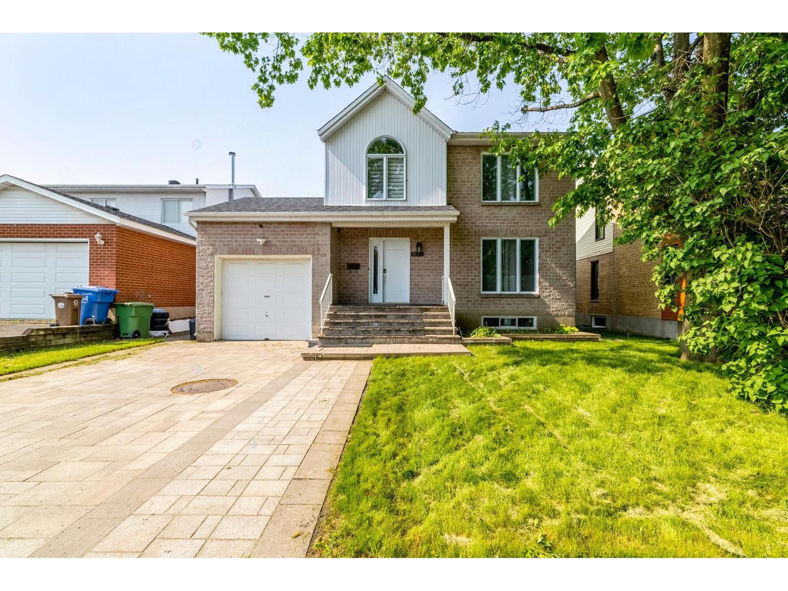 3135 Ch. Des Prairies Property Photo 1