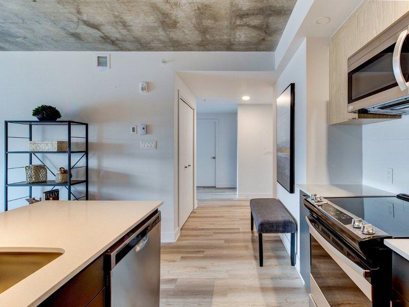 1429 Av. De La Gare, #101 Property Photo 6