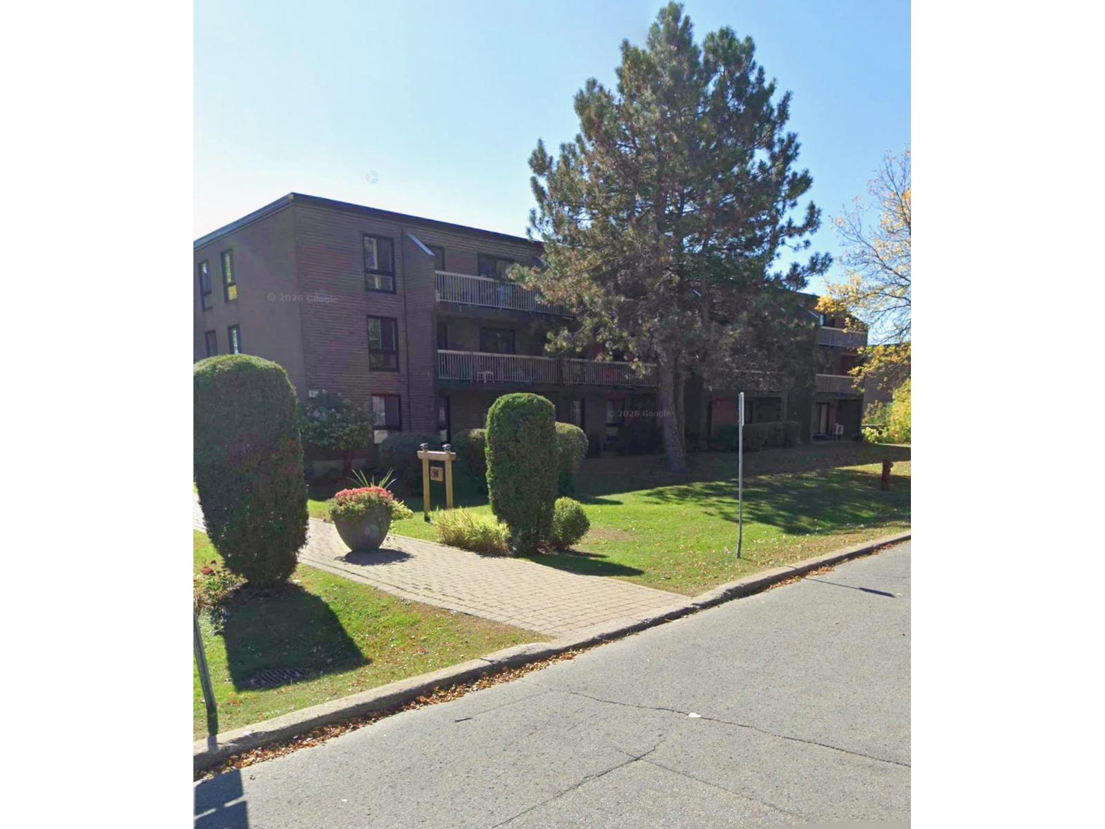 90 Crois. Elgin, #306 Property Photo 1