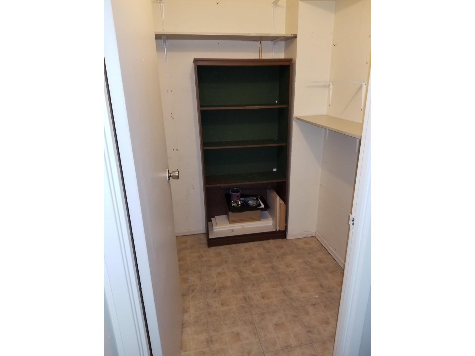 90 Crois. Elgin, #306 Property Photo 10