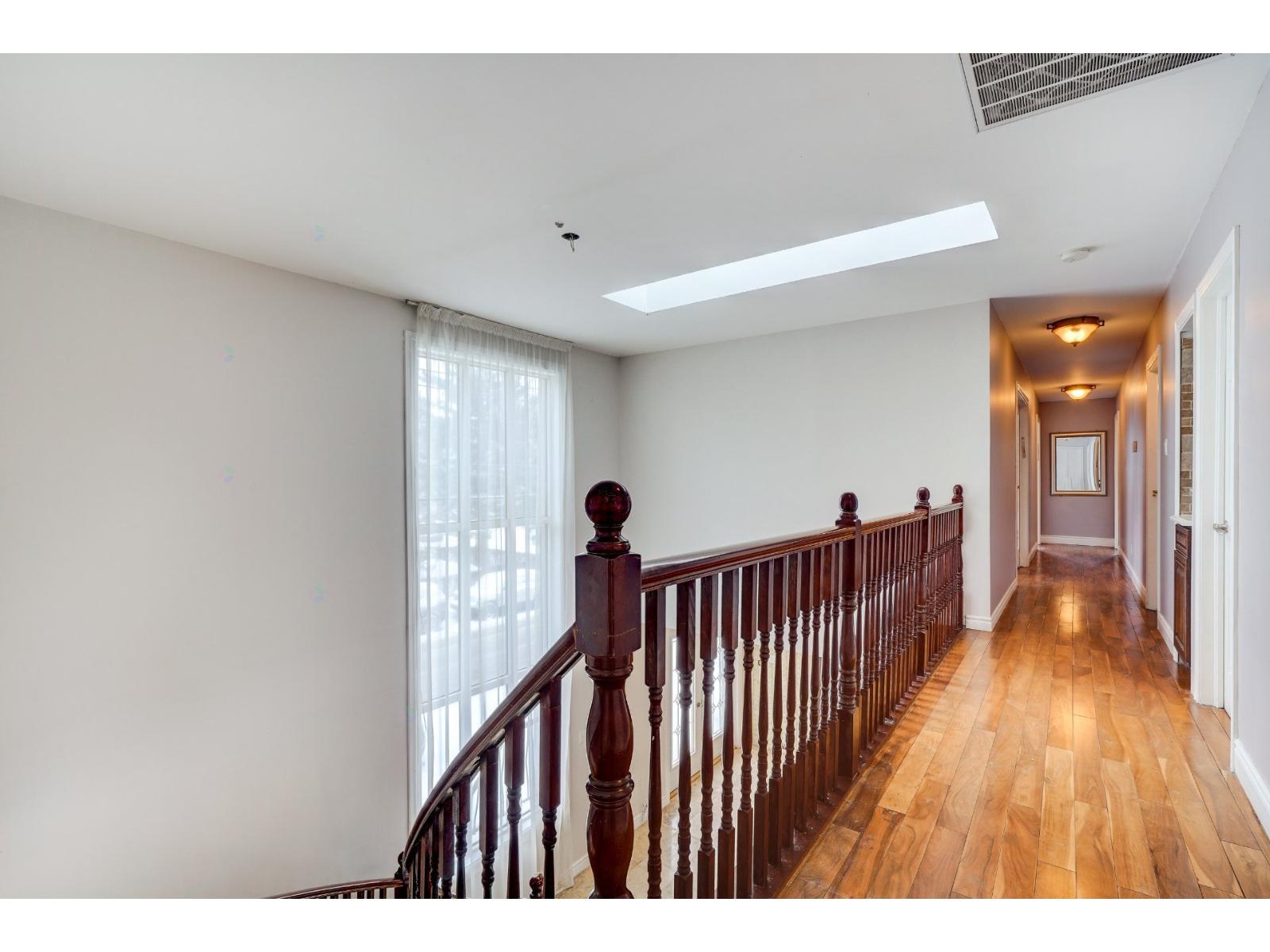 5505 Av. Plamondon Property Photo 18