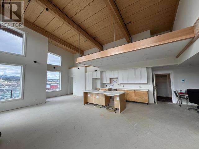 605-2240 2nd Avenue Property Photo