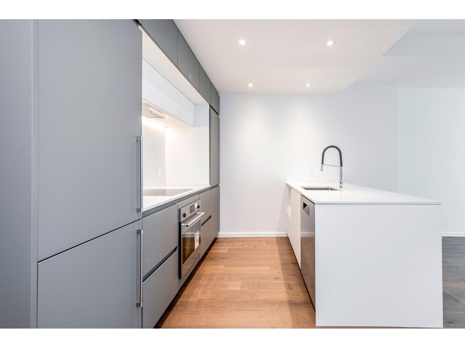 1616 Rue Des Bassins, #318 Property Photo 1