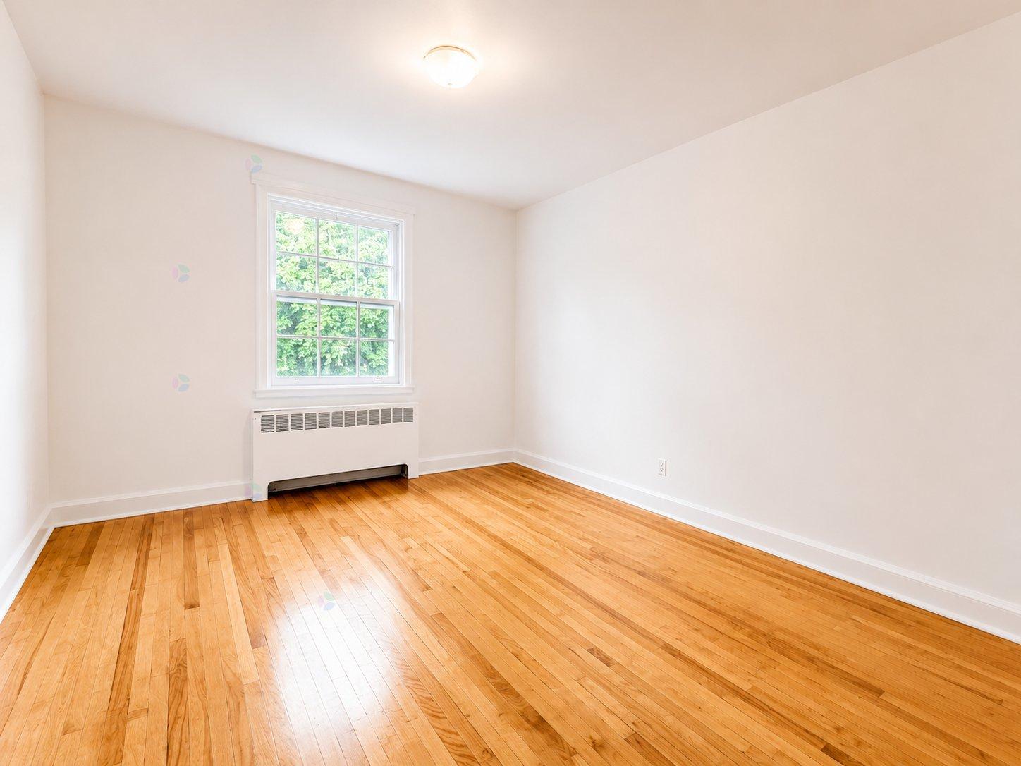 4841 Av. Montclair Property Photo 6