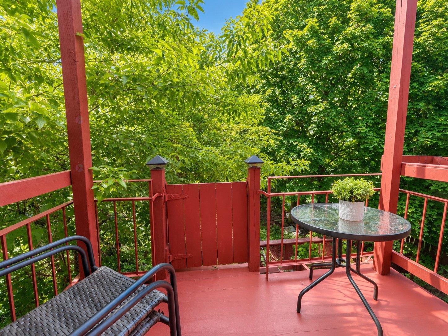 4841 Av. Montclair Property Photo 8