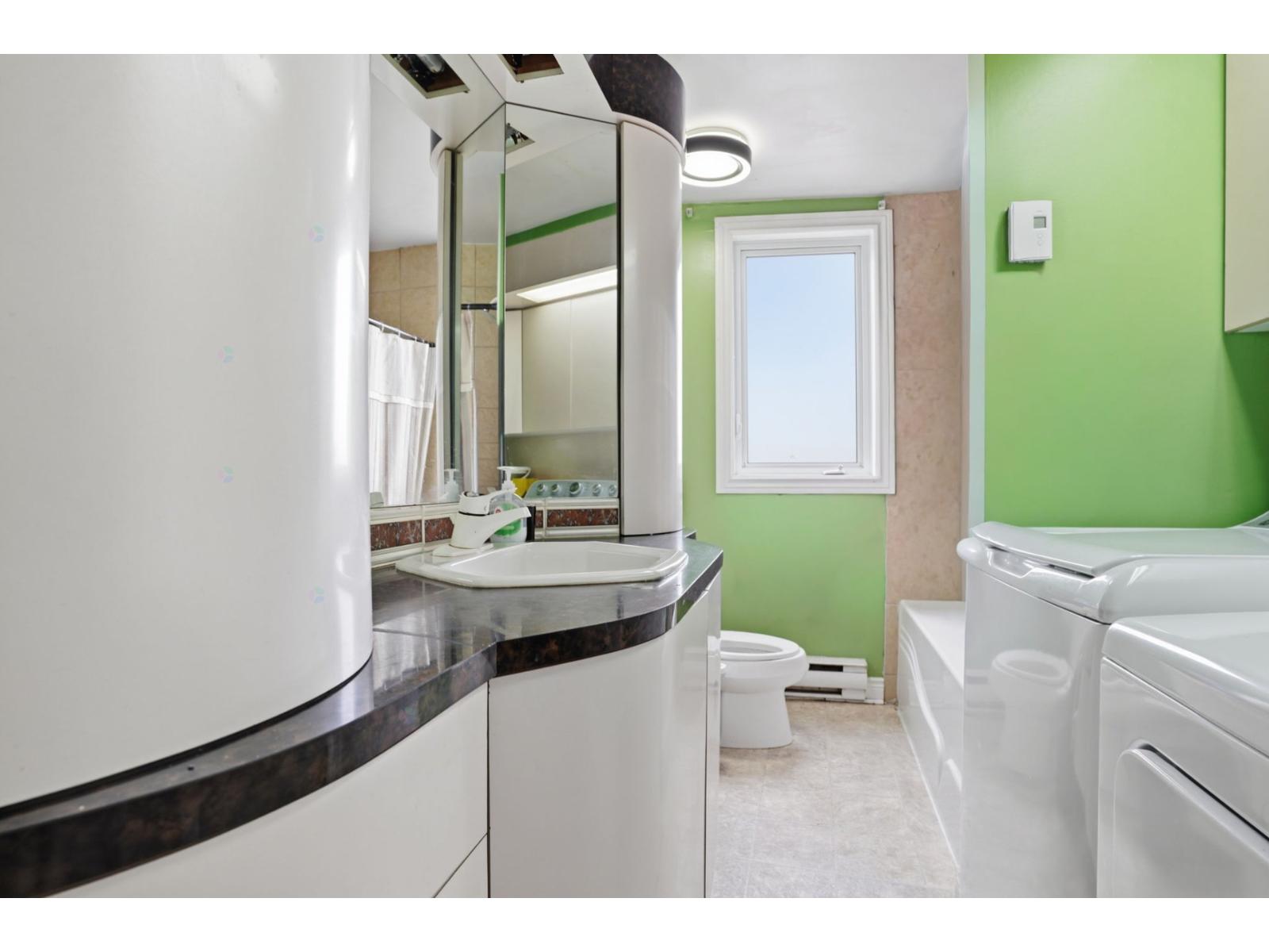 338 Rue St-andré Property Photo 19
