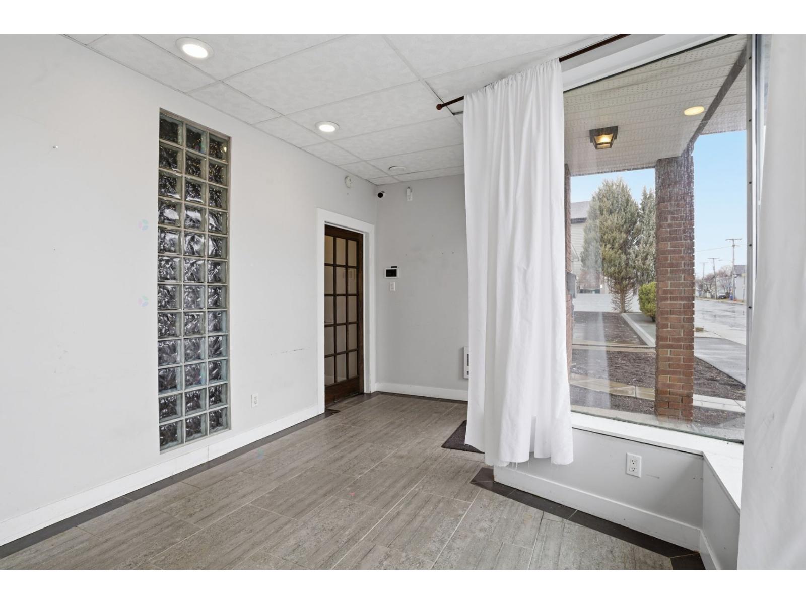 338 Rue St-andré Property Photo 22