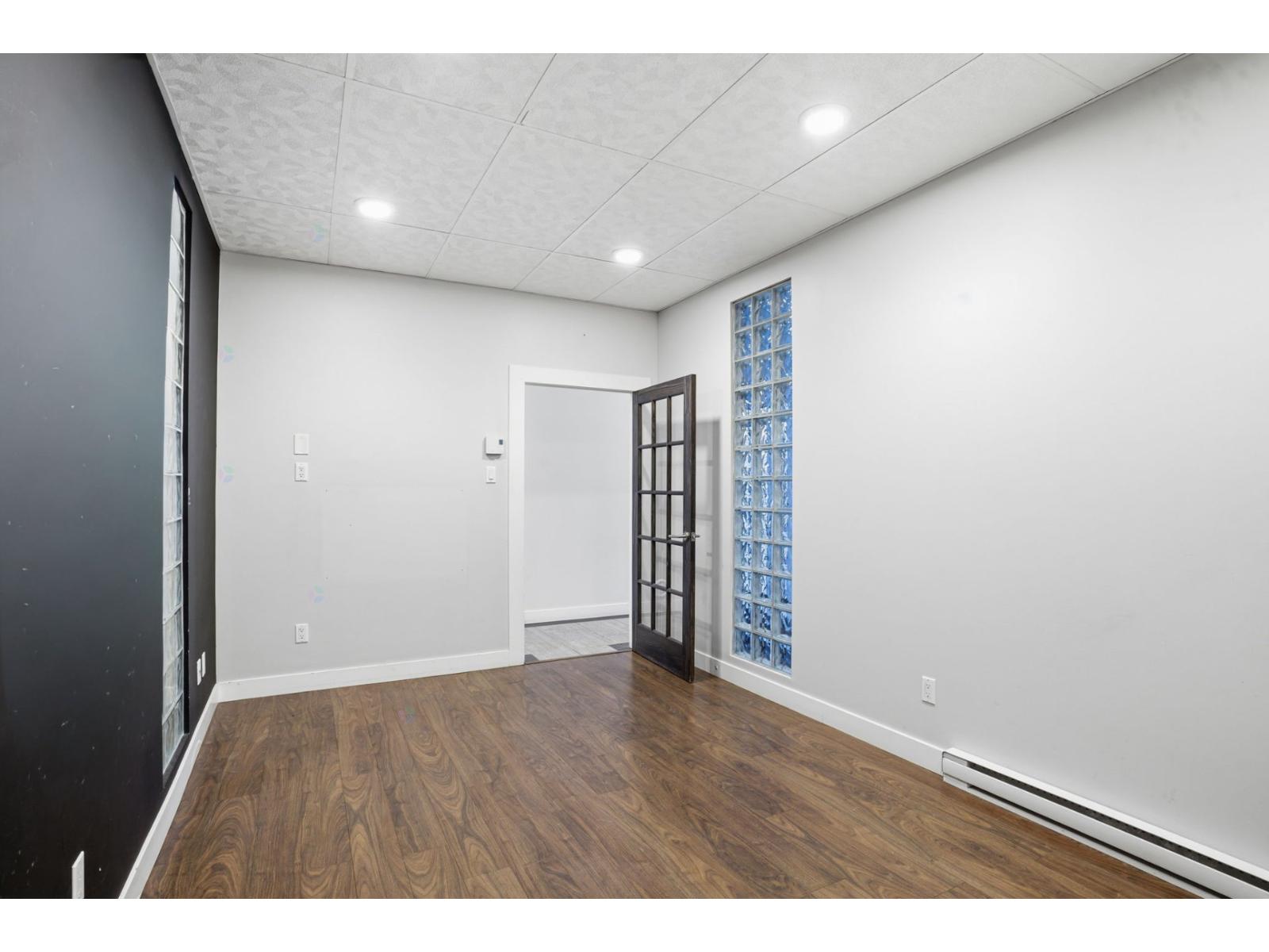 338 Rue St-andré Property Photo 26
