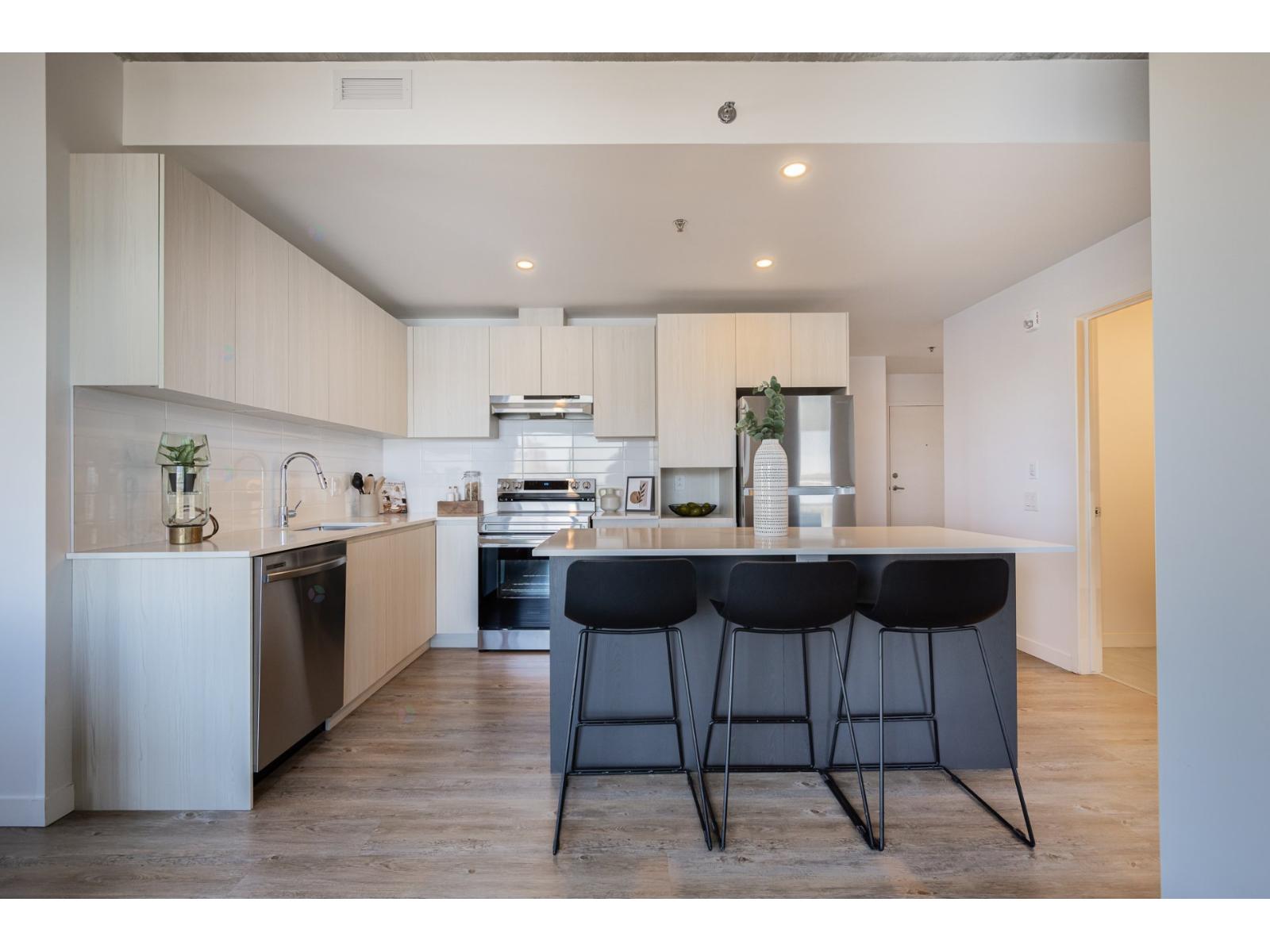 30 Rue D'orly, #613 Property Photo 8