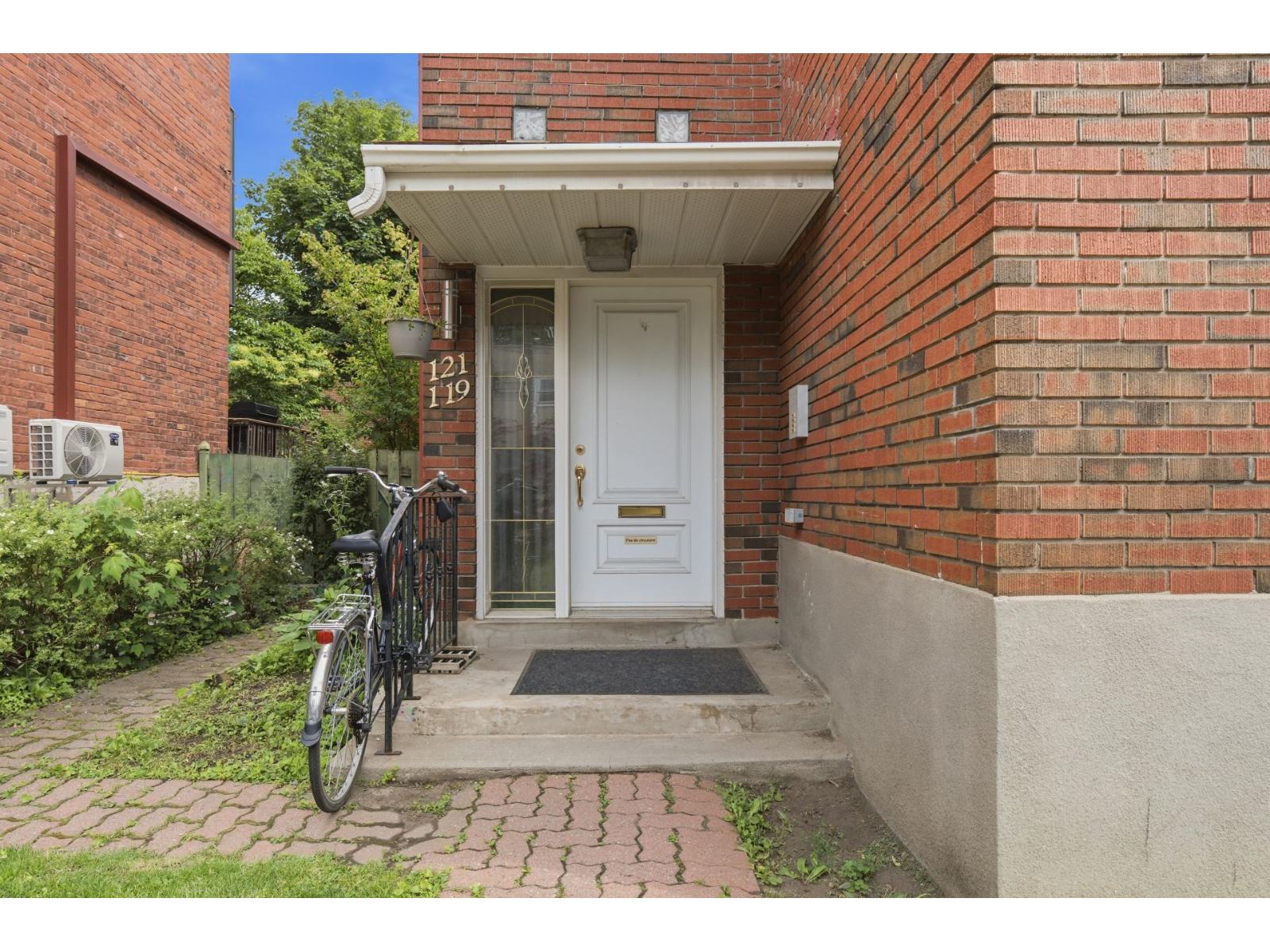 119 Av. Westminster N. Property Photo 22