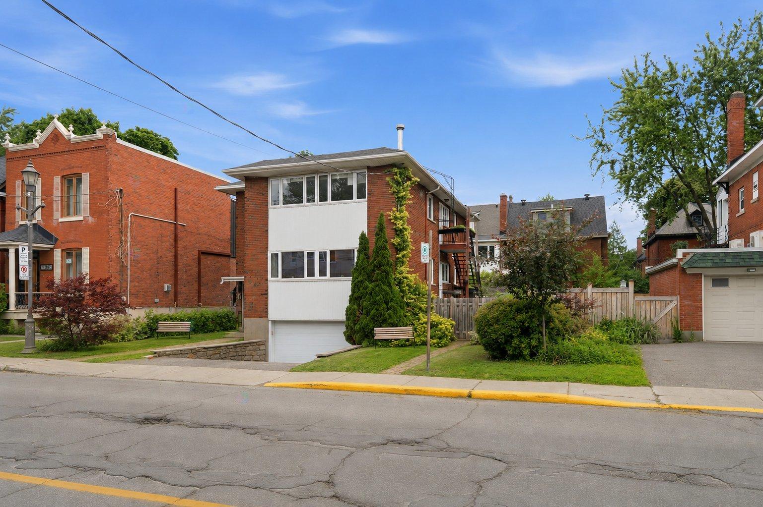 119 Av. Westminster N. Property Photo 26