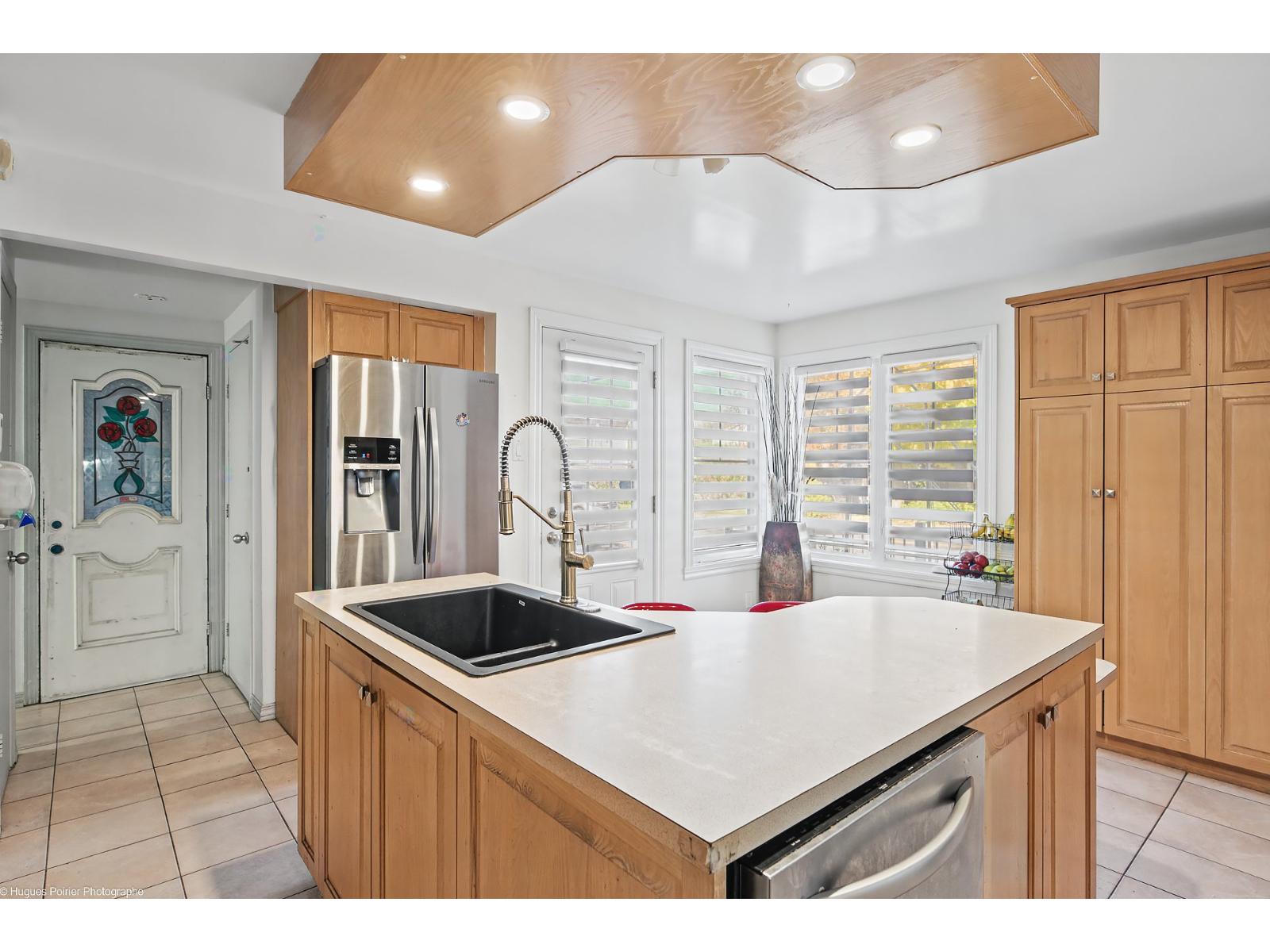 966 12e Avenue Property Photo 15