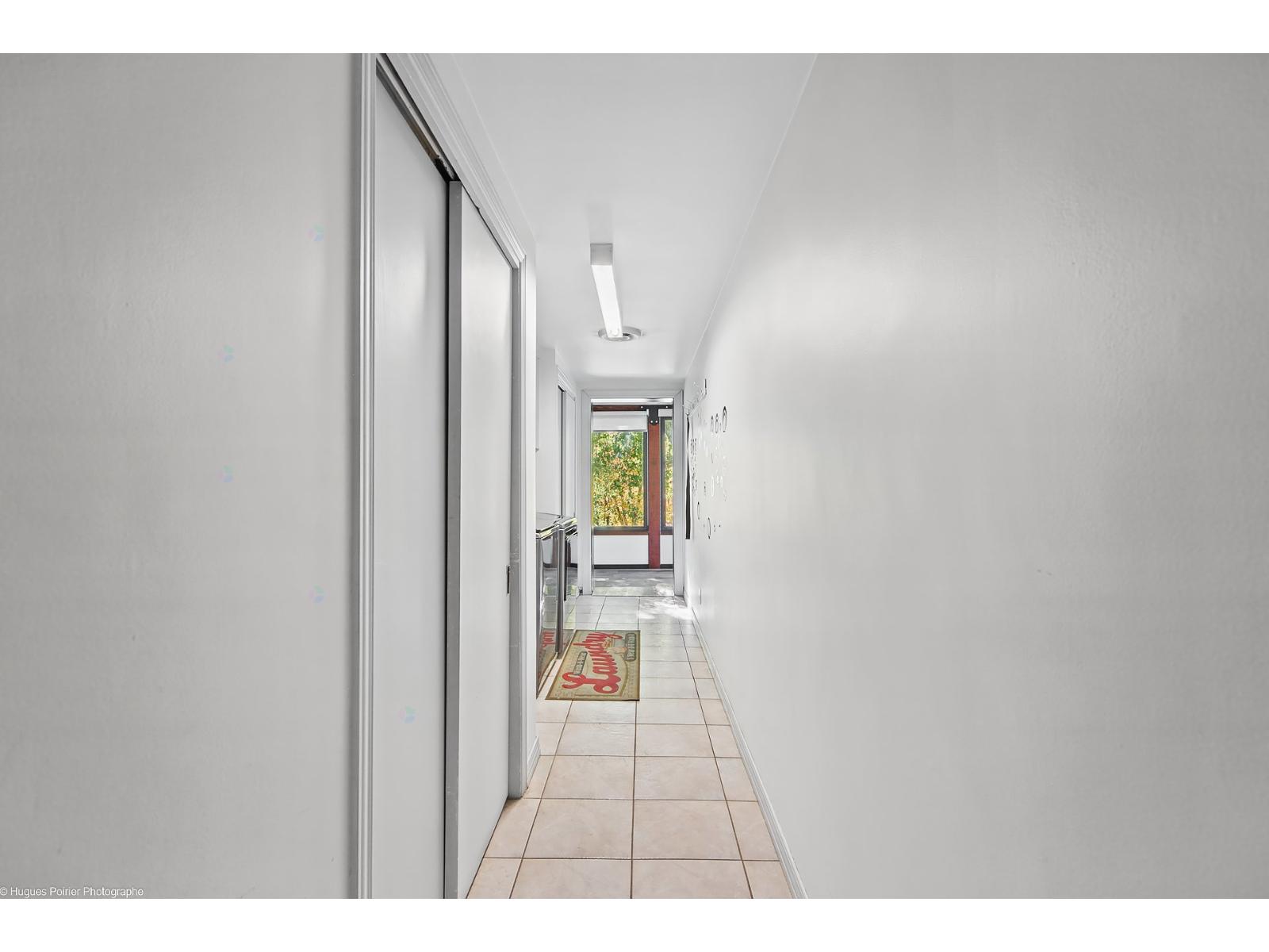 966 12e Avenue Property Photo 40