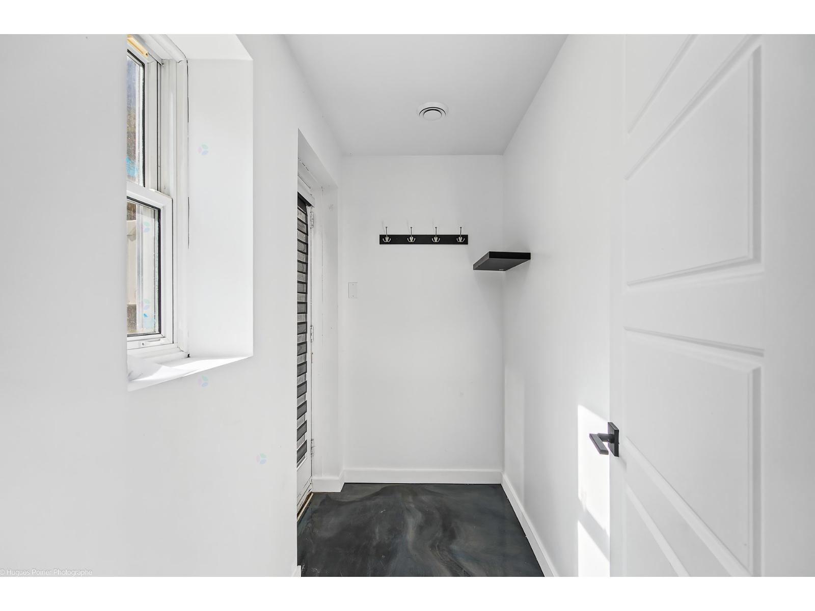 966 12e Avenue Property Photo 52
