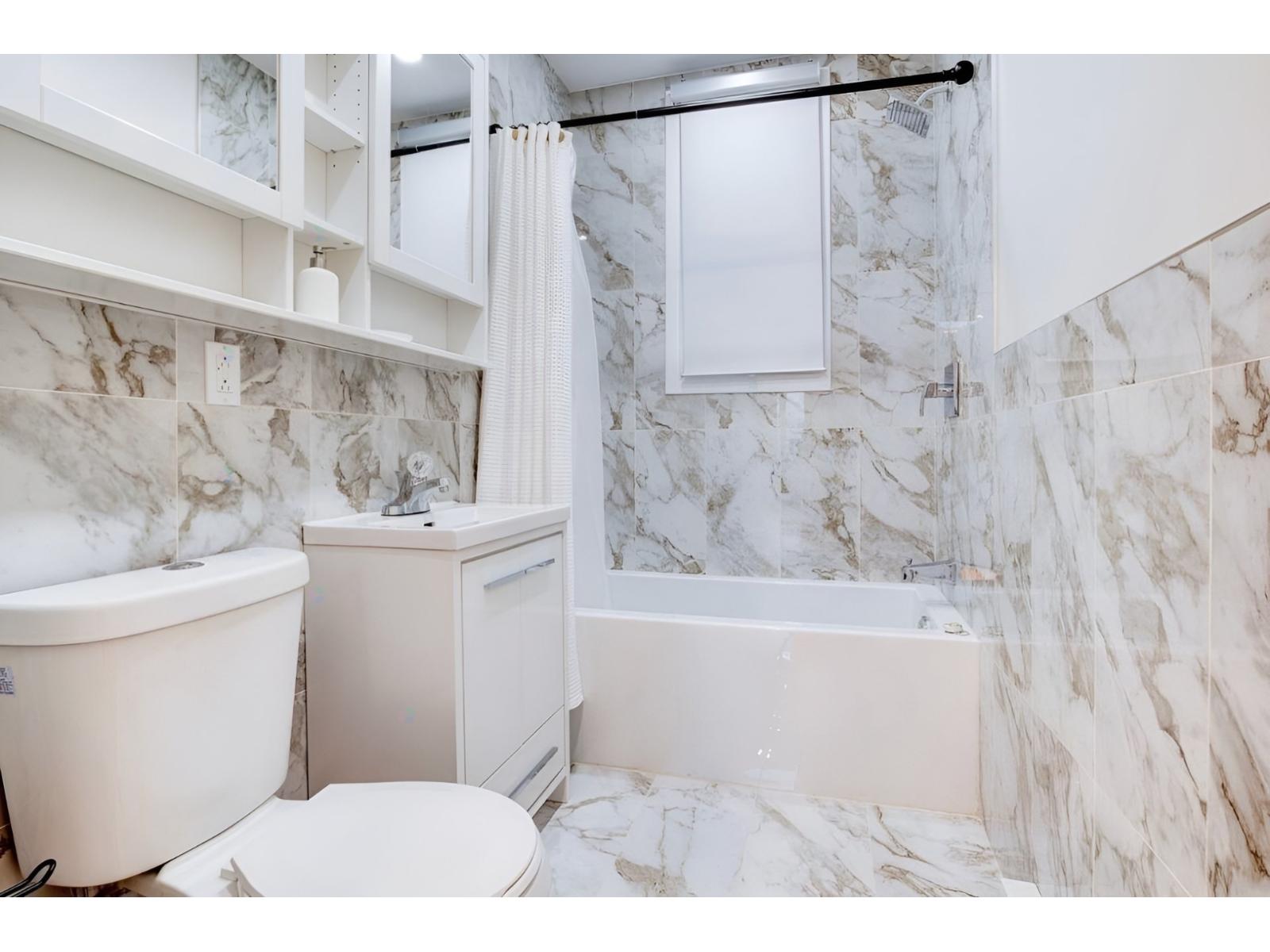 4215 Boul. Décarie Property Photo 7