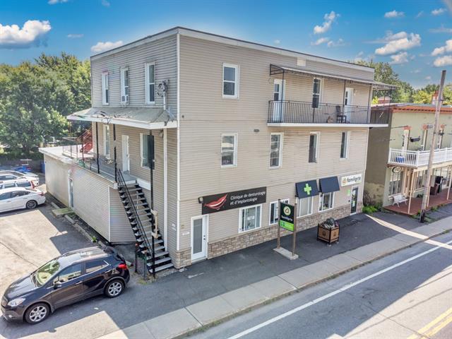2549-2555 Rue De L'Immaculée-Conception Property Photo 1