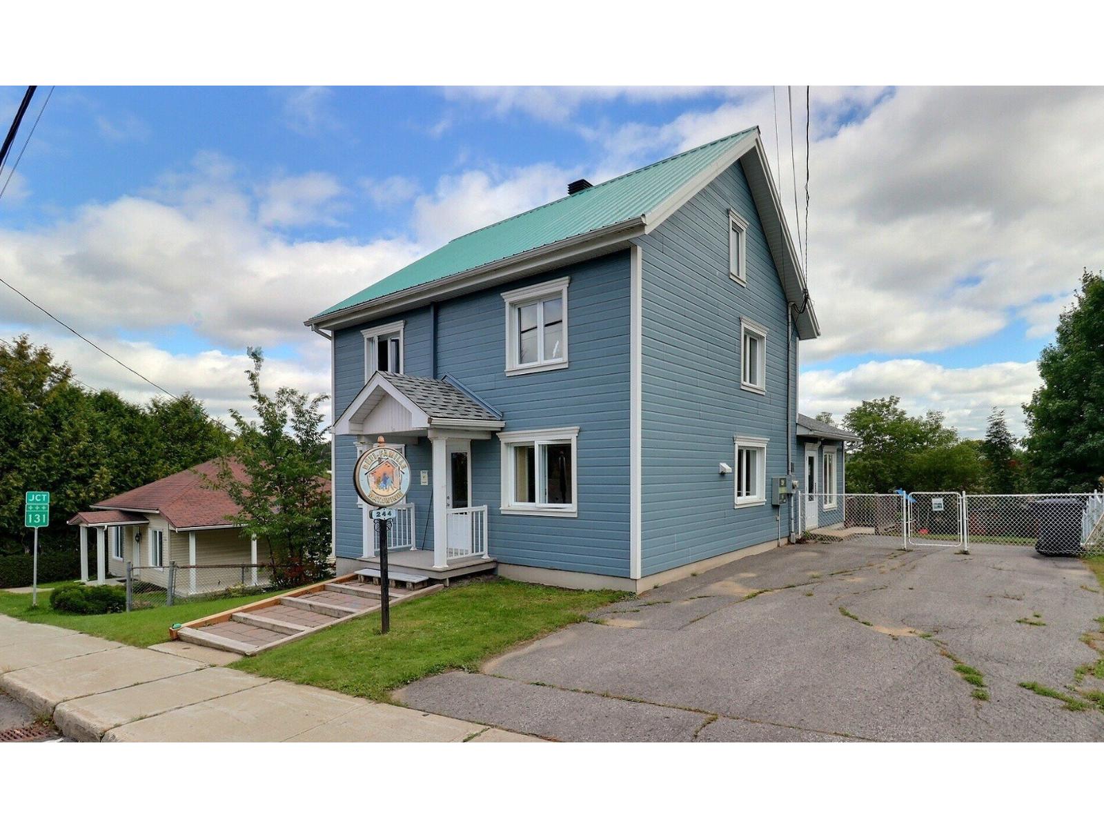 244z Rue Ste-louise Property Photo 1