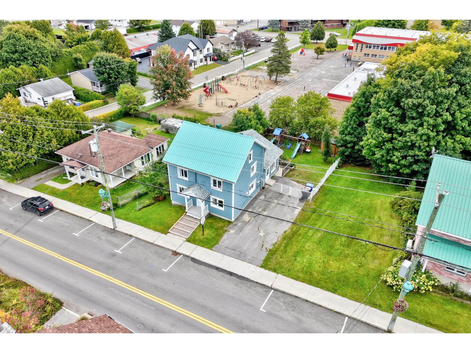 244z Rue Ste-louise Property Photo 35