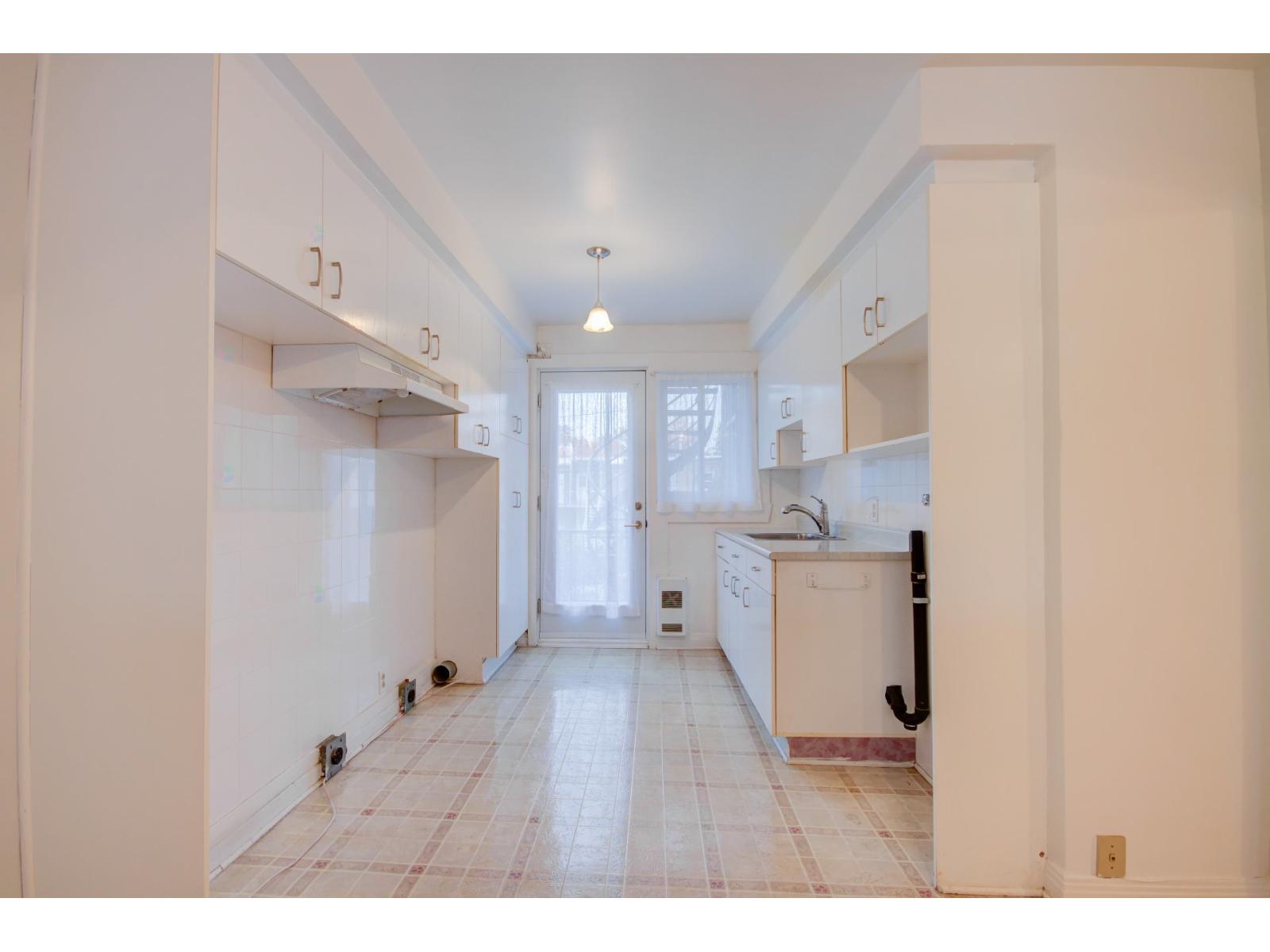 6645 20e Avenue Property Photo 21