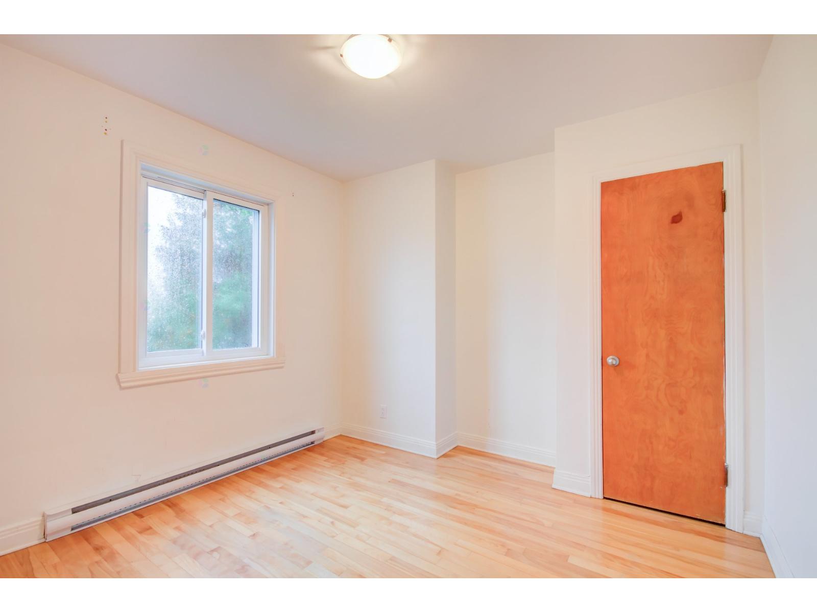 6645 20e Avenue Property Photo 27