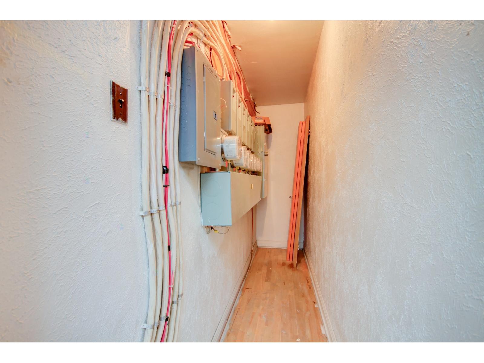 6645 20e Avenue Property Photo 35