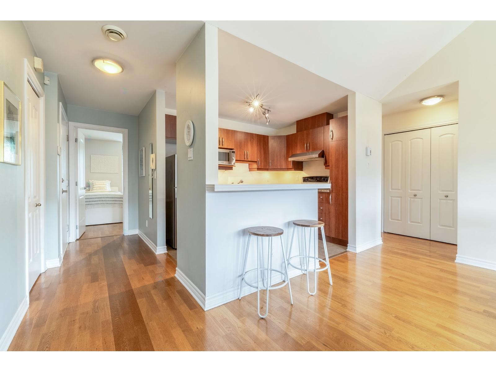 779 32e Avenue, #5 Property Photo 15