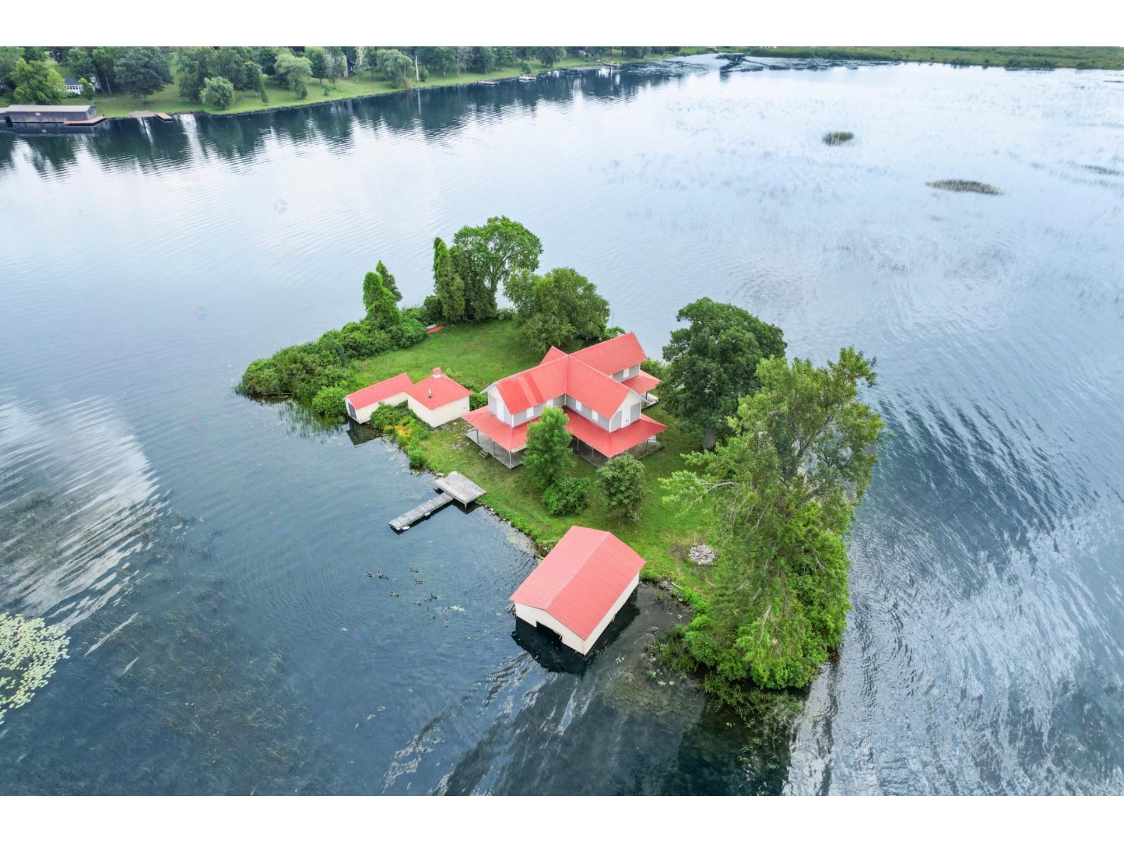 200 Île Fraser Property Photo 28