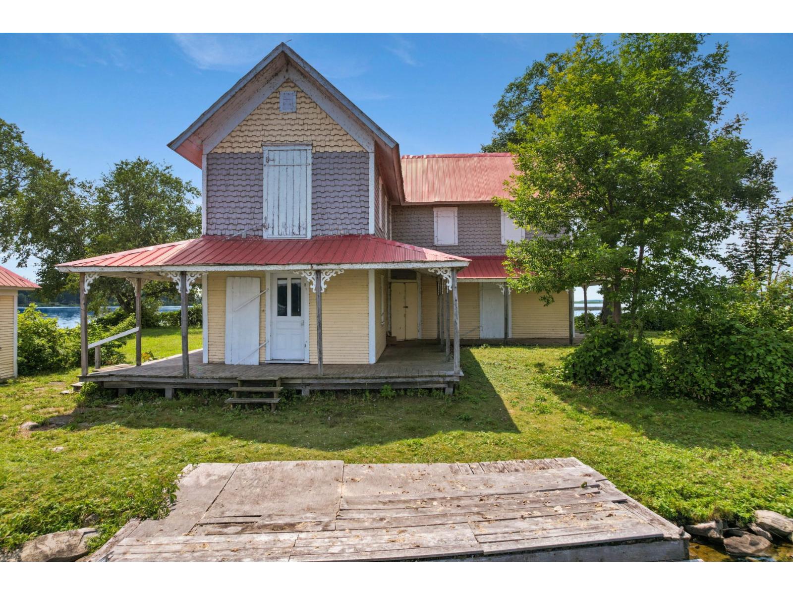 200 Île Fraser Property Photo 35