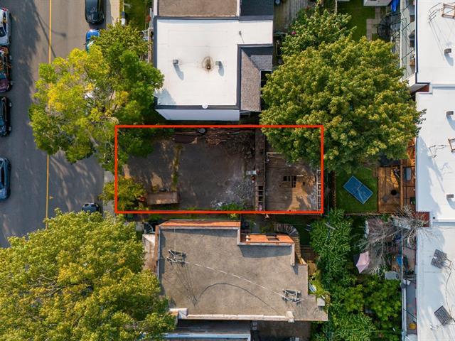389 Rue Woodland Property Photo 2