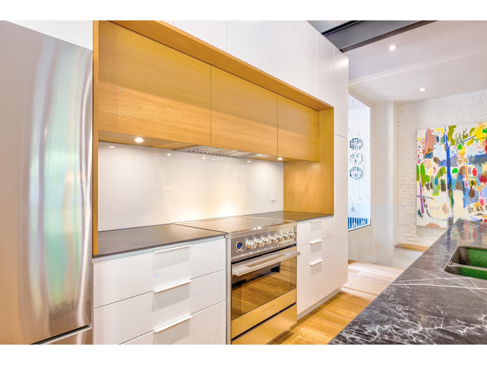 50 Rue Guilbault O. Property Photo 10
