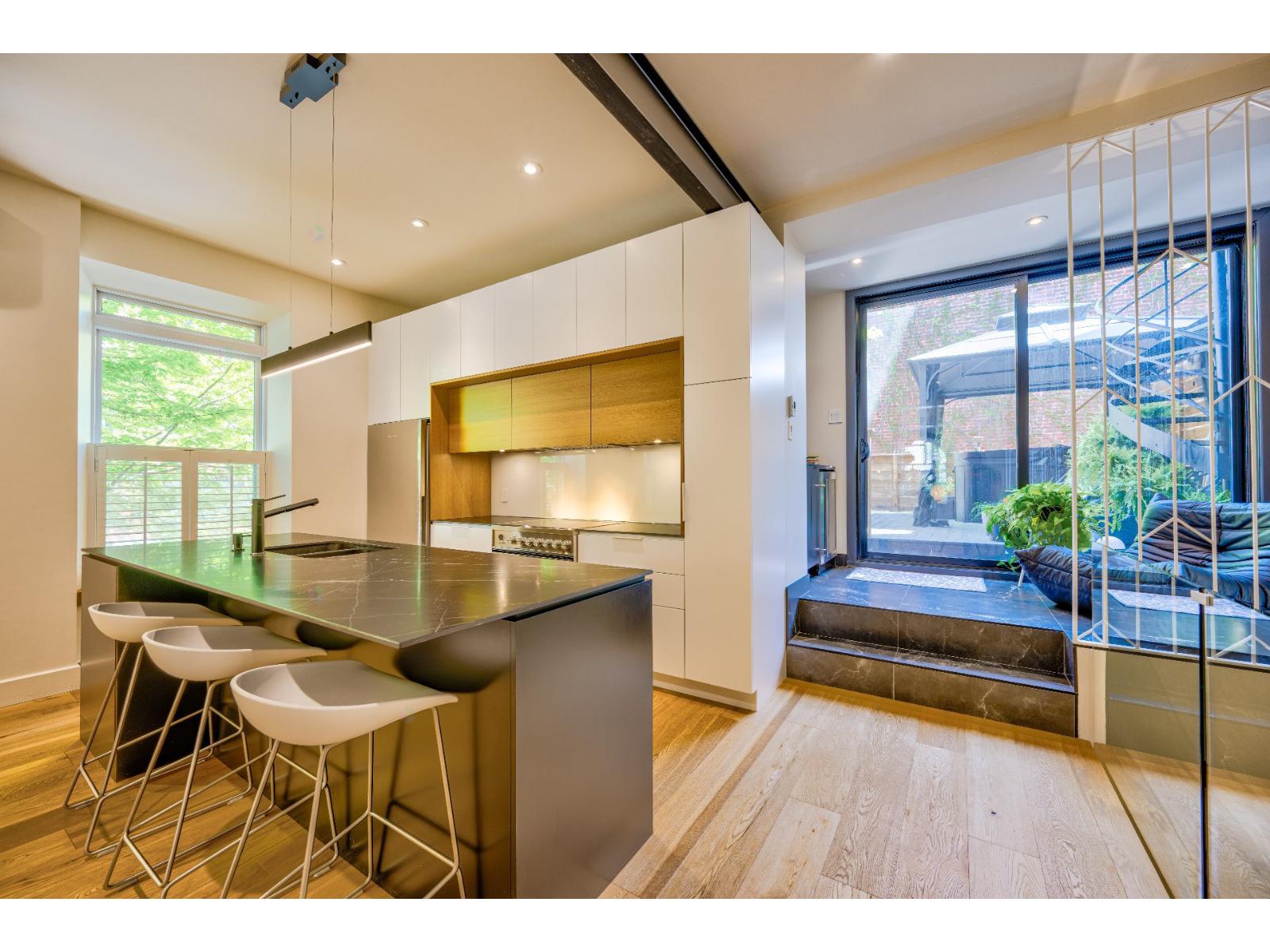 50 Rue Guilbault O. Property Photo 12