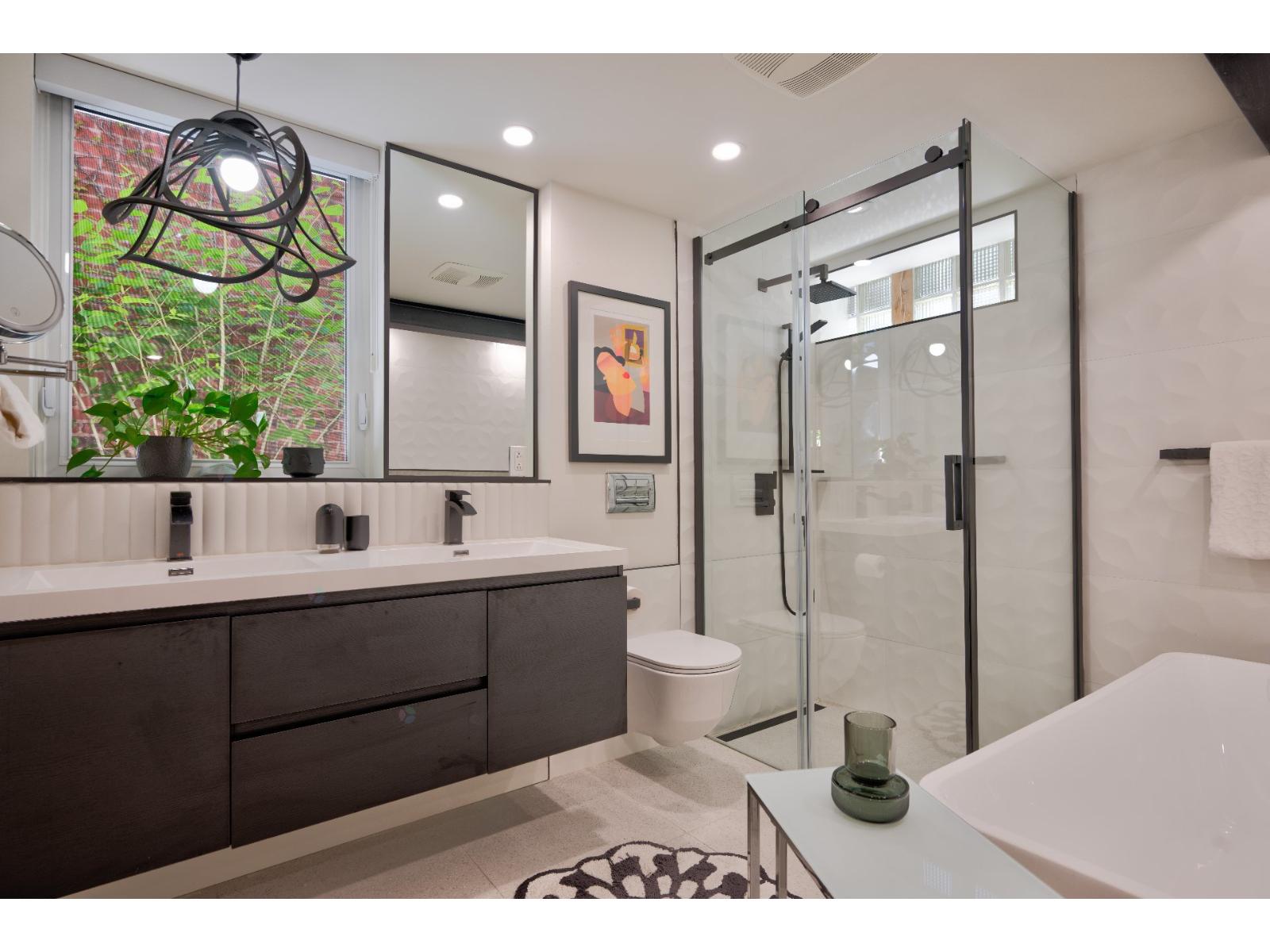 50 Rue Guilbault O. Property Photo 28