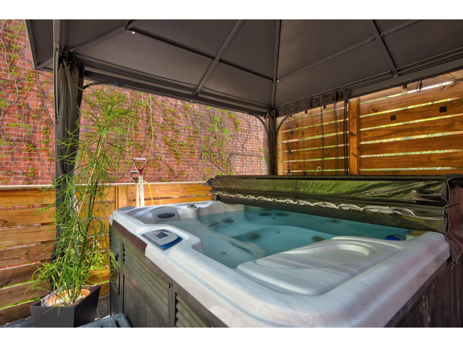 50 Rue Guilbault O. Property Photo 35