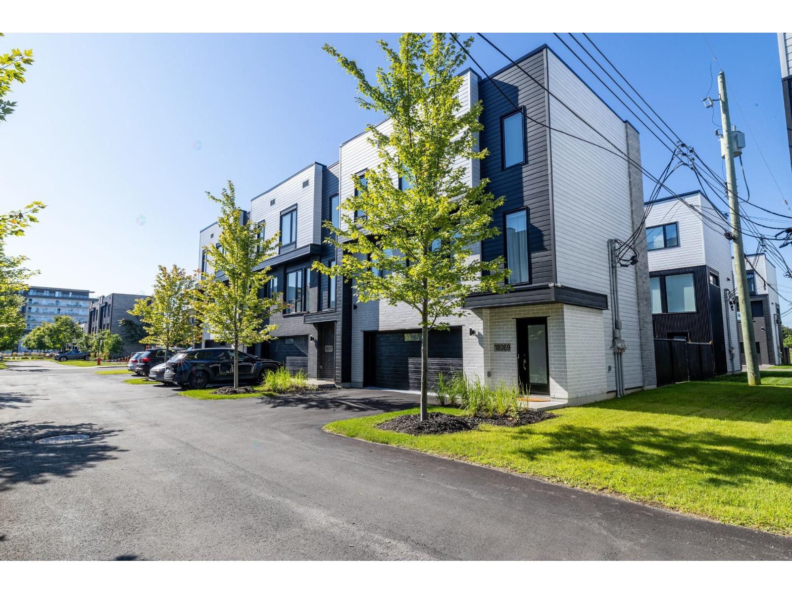18069 Rue De Brissac Property Photo 2