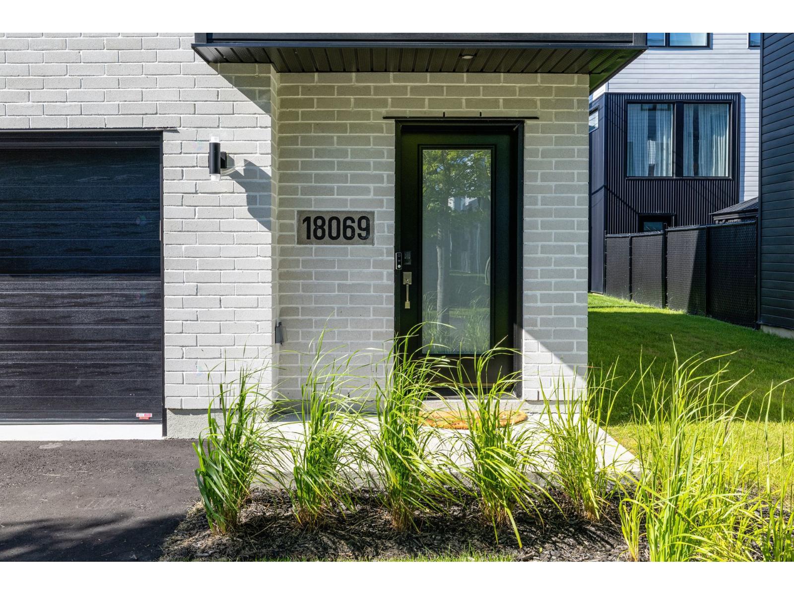 18069 Rue De Brissac Property Photo 3
