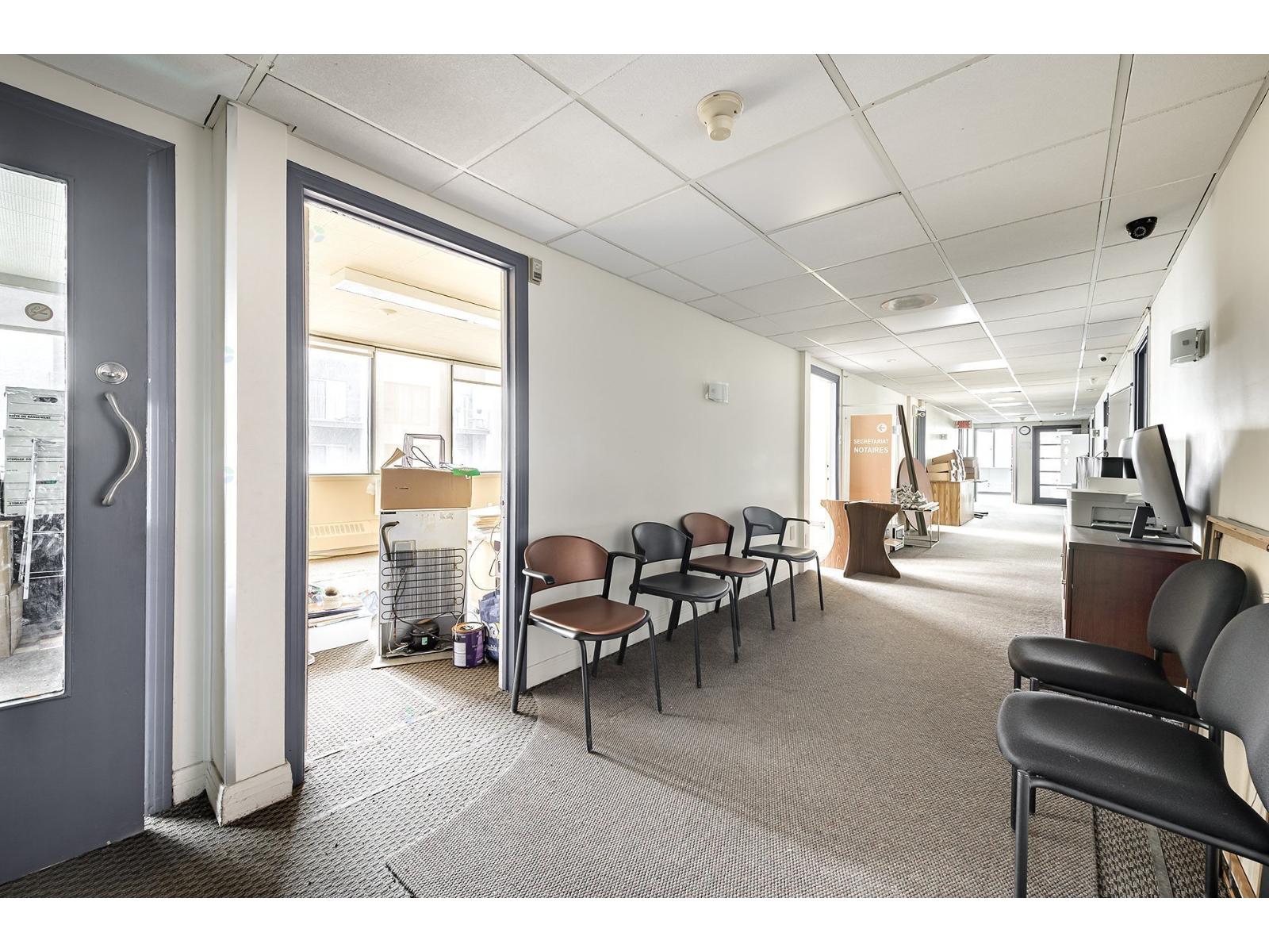 3250 Rue Jean-talon E., #5 Property Photo 3