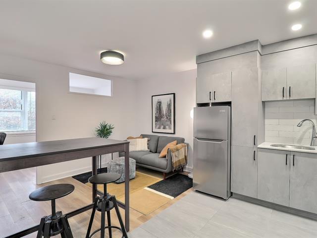 3622 Rue Durocher, #303 Property Photo 1