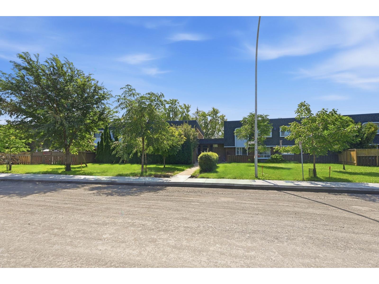 193 Rue Hyman Property Photo 1