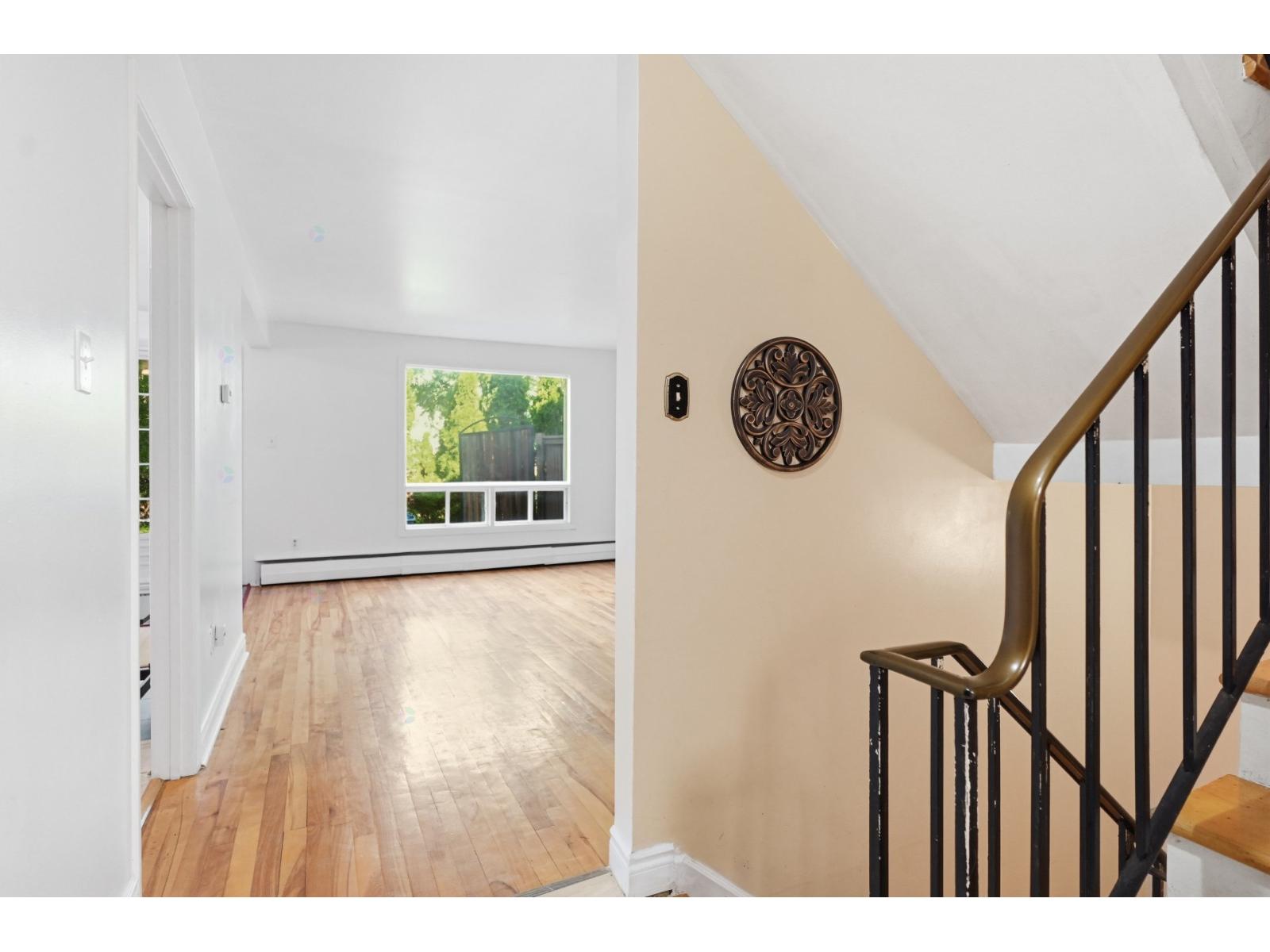 193 Rue Hyman Property Photo 3
