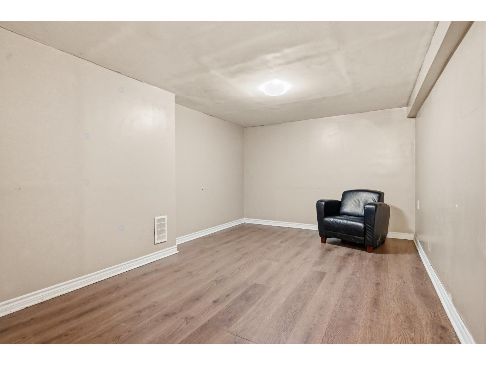 193 Rue Hyman Property Photo 20