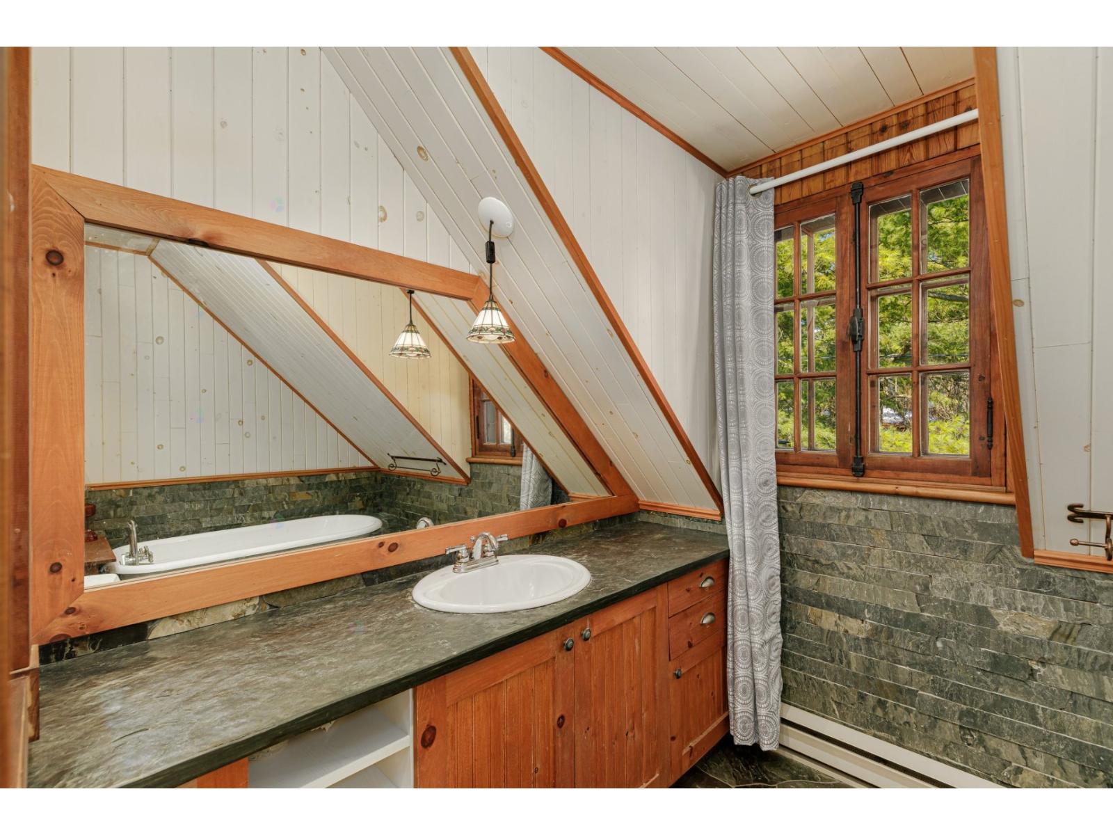 3230 Ch. Comtois Property Photo 32