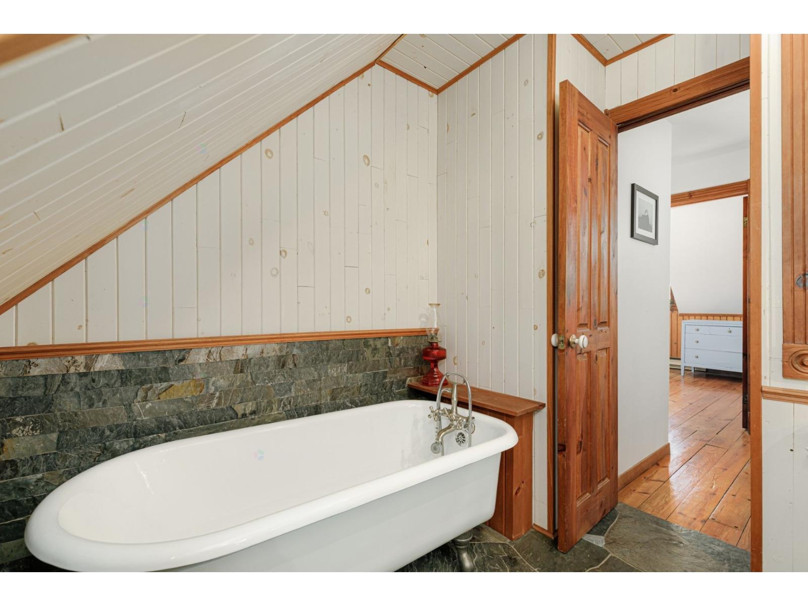 3230 Ch. Comtois Property Photo 33