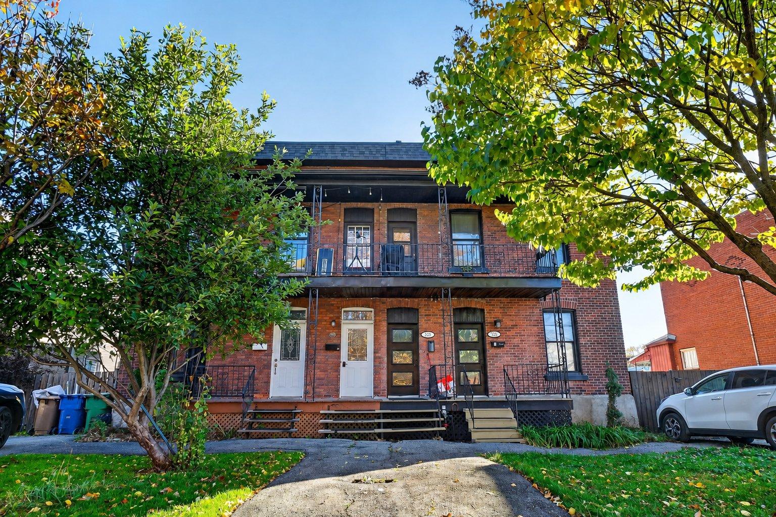 530-532 17e Avenue Property Photo 1