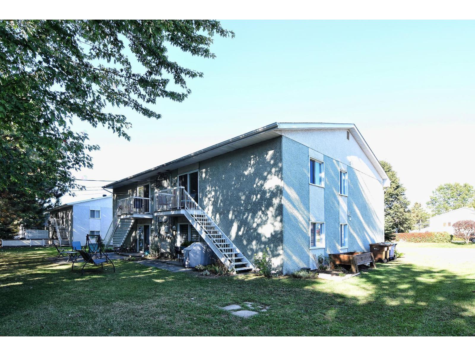 166-172 Rue Perreault Property Photo 3