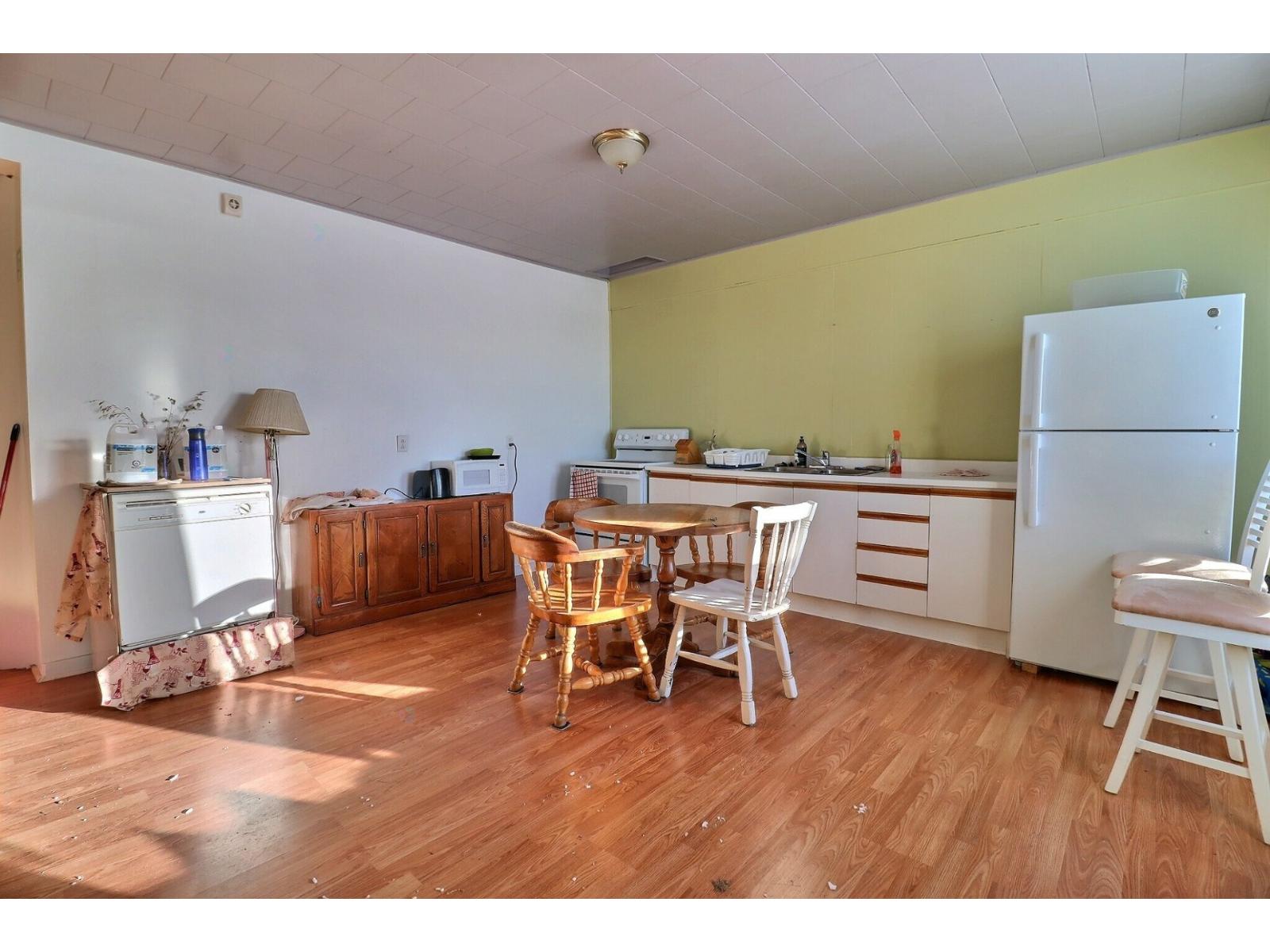 1522z Route 132 O. Property Photo 6