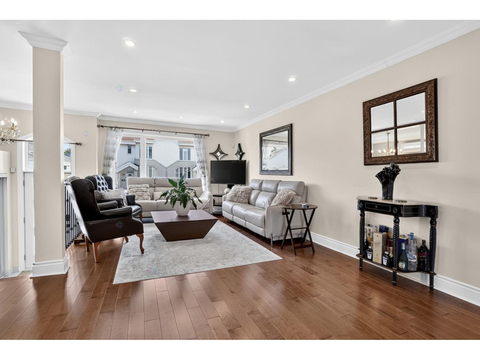 2511 Rue Genest Property Photo 4