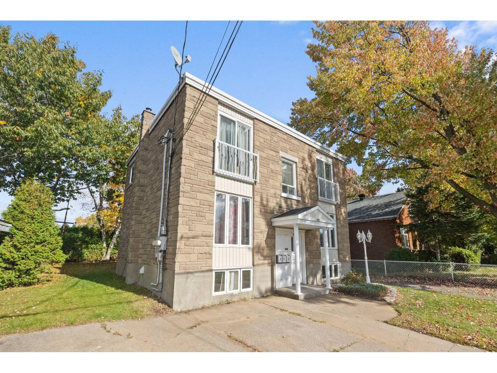 442 Rue Antoine-pinard Property Photo 3